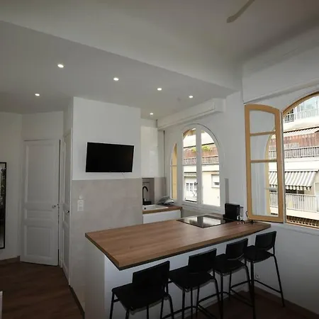 Signature Trachel Apartment